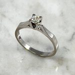 RING 18K VITGULD BRILJANT 0,20CT