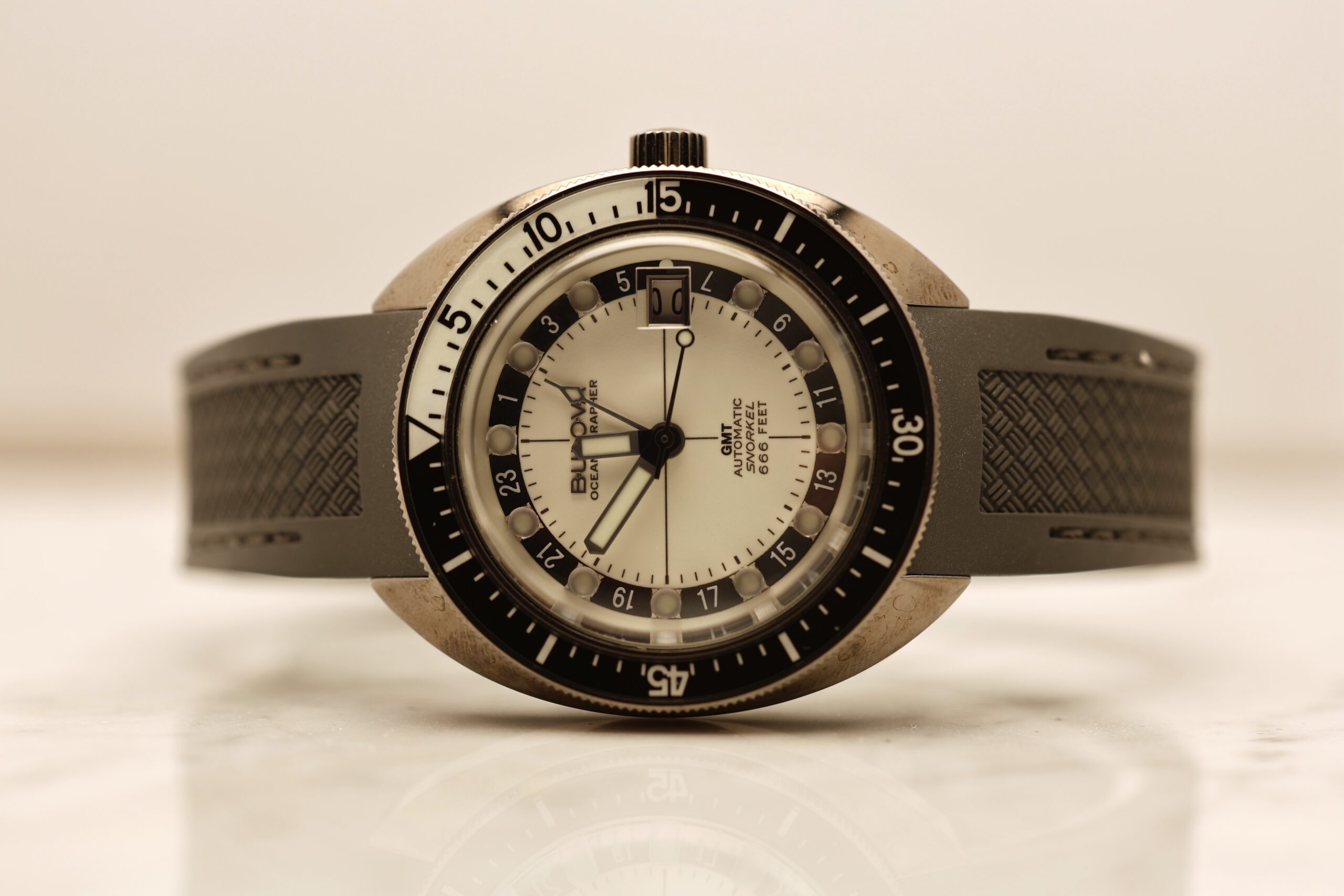 ODEzOTU1N2EtYTU4ZS0xMWVhLTkxZDQtOTNiMDNhYjIzMGU1-YmUxZWI2NTAtNWI2ZS0xMWYxLTg5YTAtYjFkMzVlMDYyNDQ5 Bulova Oceangrapher - Bild 1