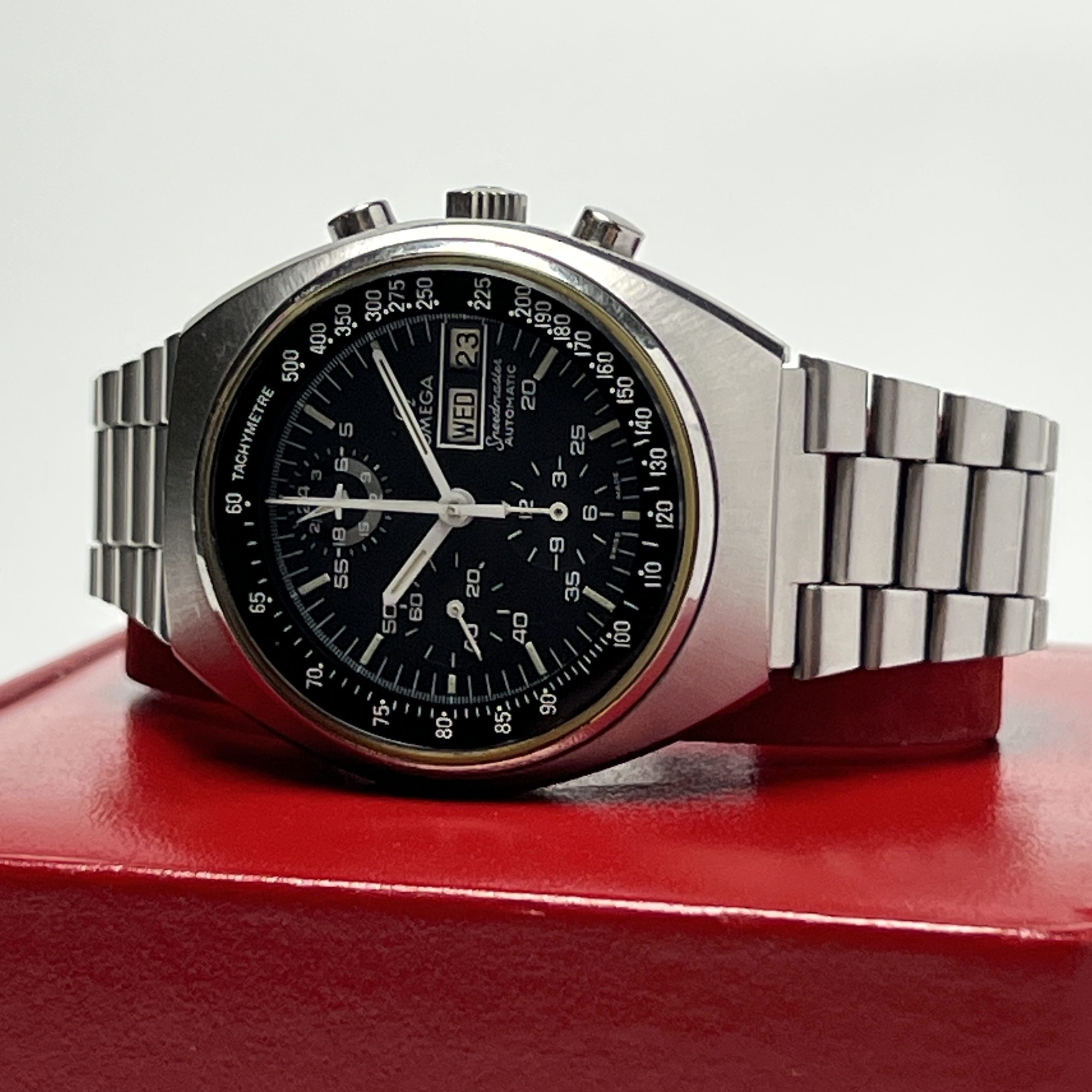 ODEzOTU1N2EtYTU4ZS0xMWVhLTkxZDQtOTNiMDNhYjIzMGU1-NGY5YmE1OTAtYjM0Mi0xMWYxLTk0YTktYWY4NzA5MjI4MjRh OMEGA Speedmaster Mark IV - Bild 1